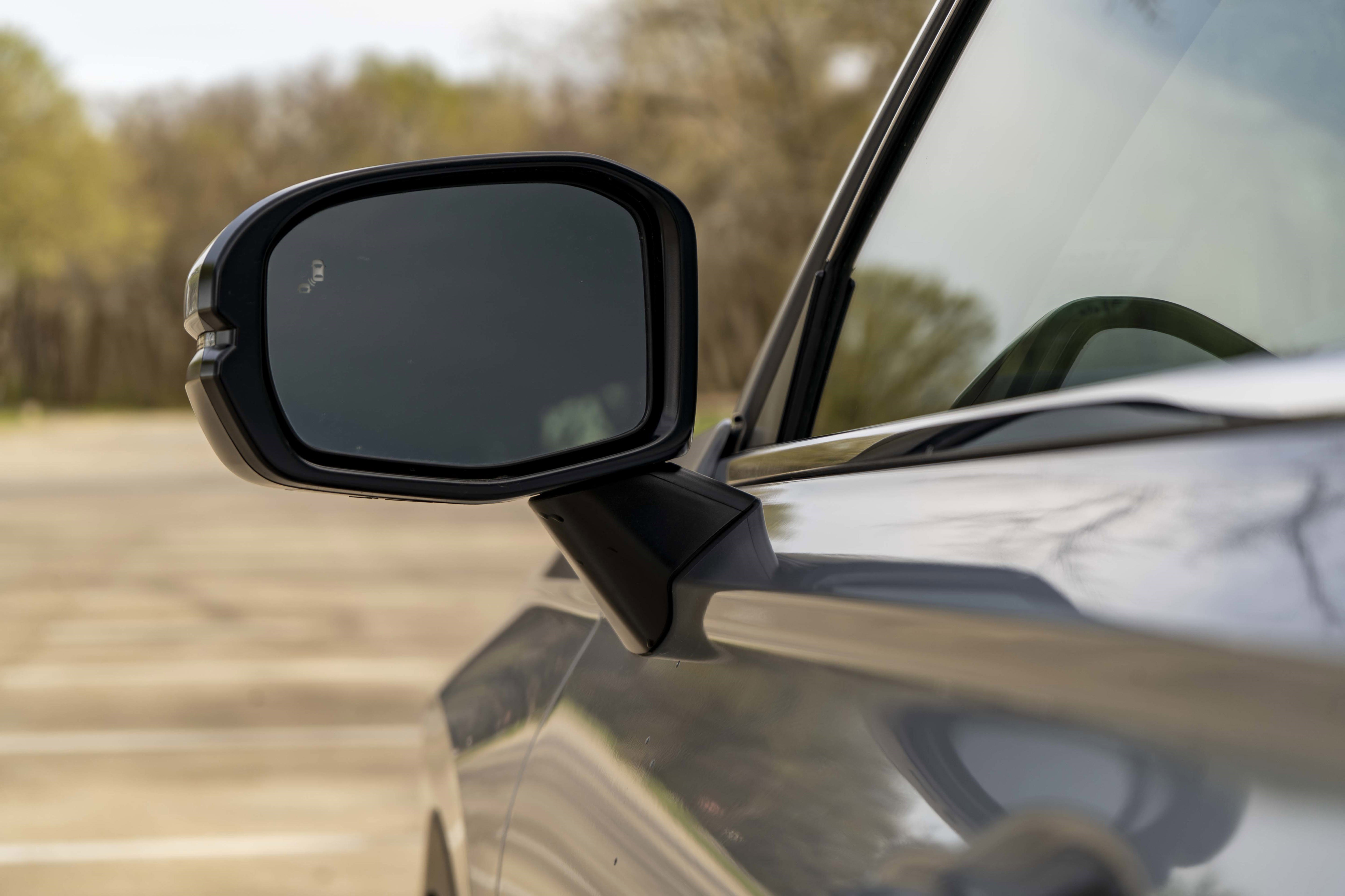 Used 2025 Honda CR-V EX-L image 12