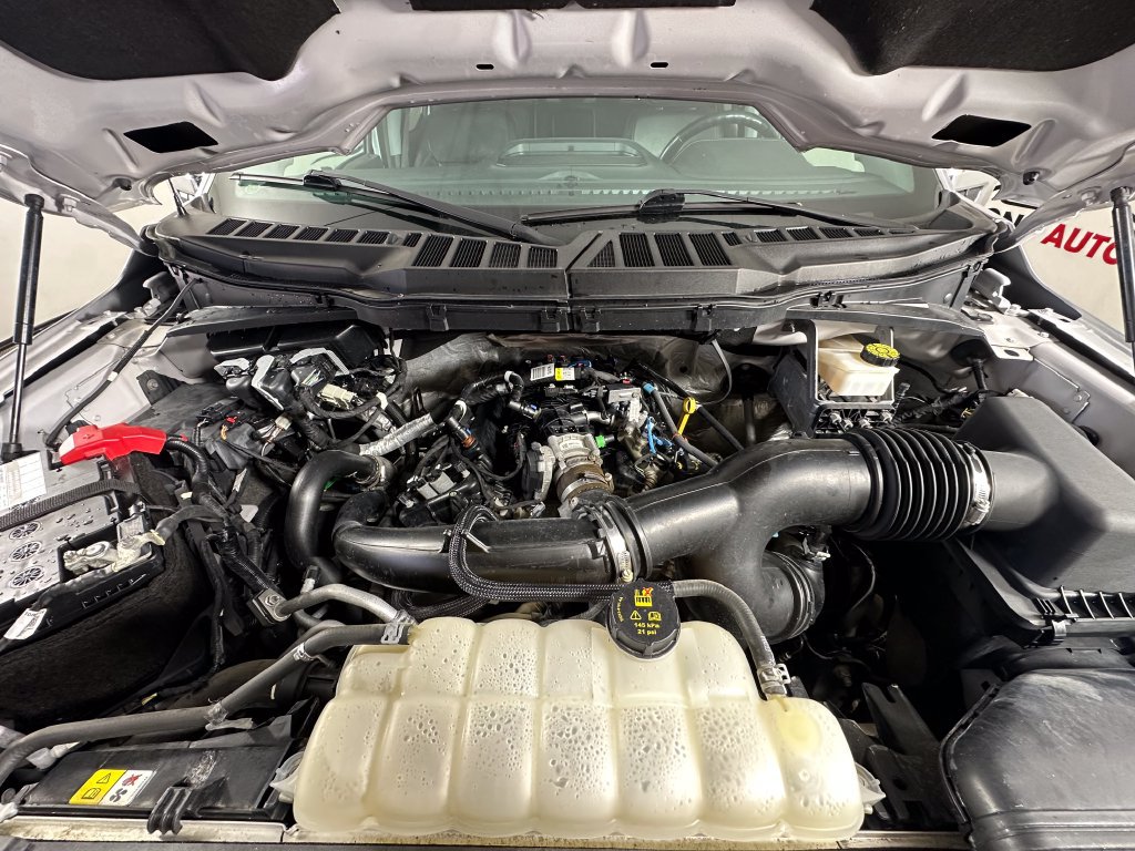 Used 2021 Ford F150 Lariat w/ Equipment Group 502A High AWD/4WD image 11