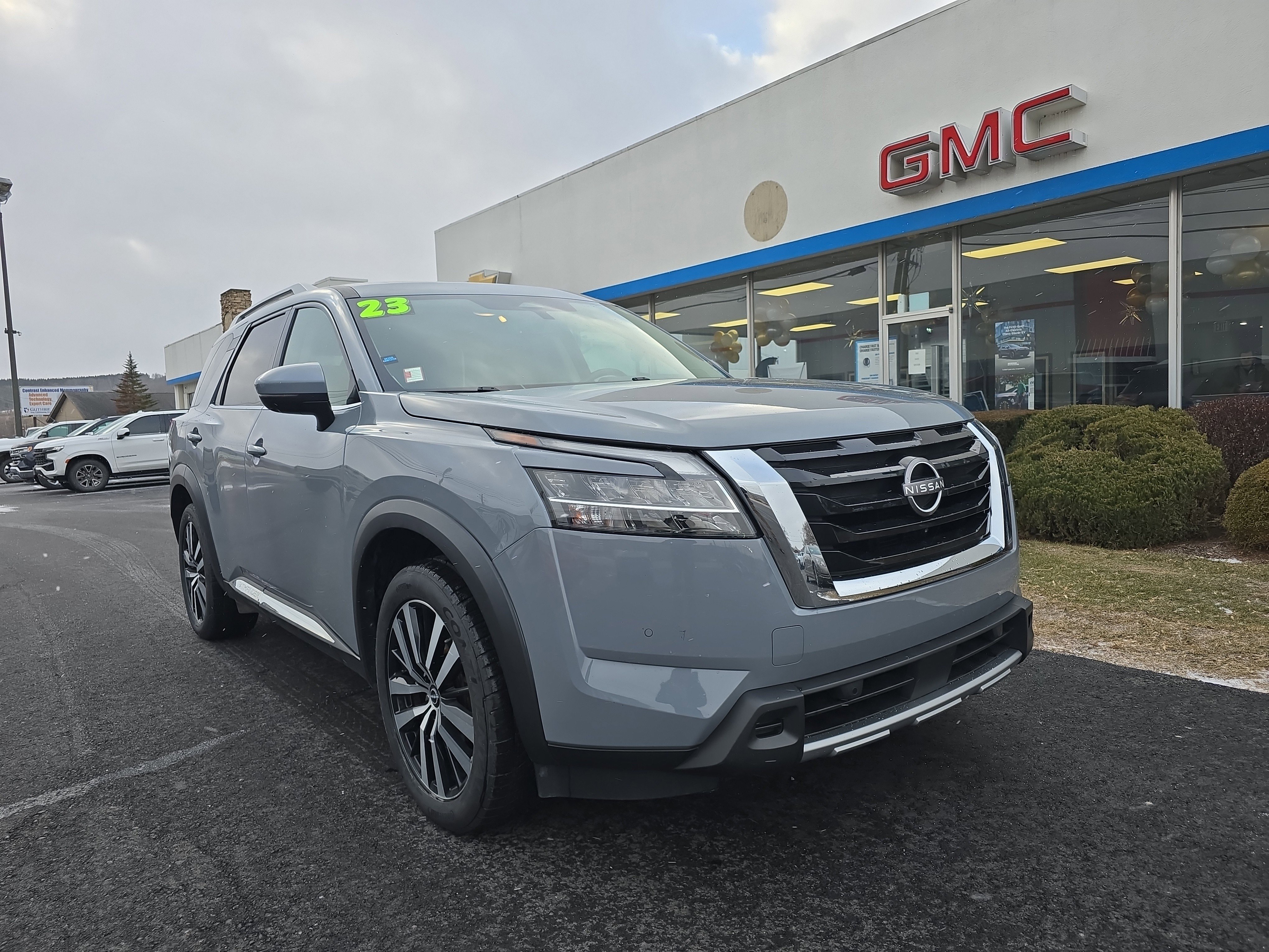 Used 2023 Nissan Pathfinder Platinum