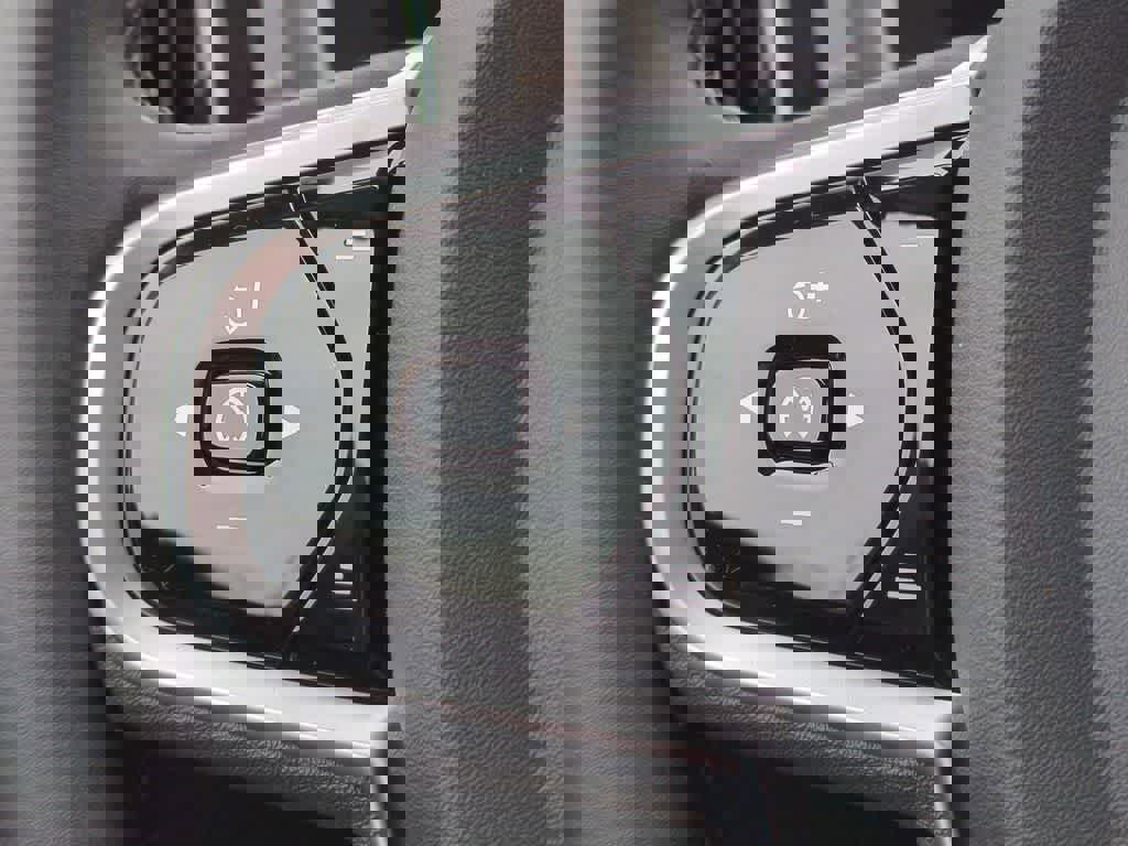 New 2026 Volvo V60 B5 Cross Country Ultra w/ Protection Package Premier image 25