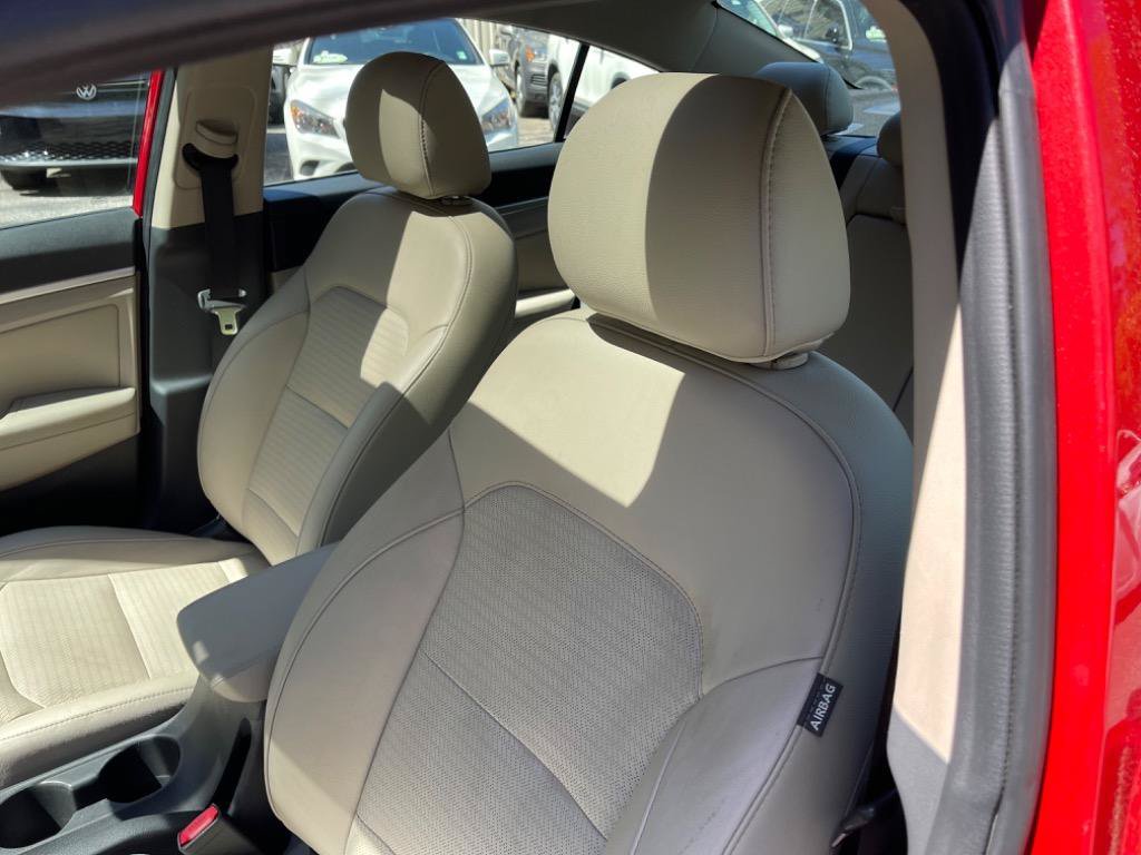Used 2020 Hyundai Elantra Limited w/ Ultimate Package 03 FWD image 16