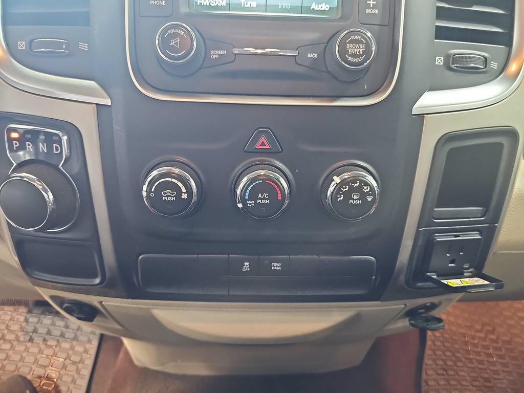 Used 2015 RAM 1500 Big Horn RWD image 20