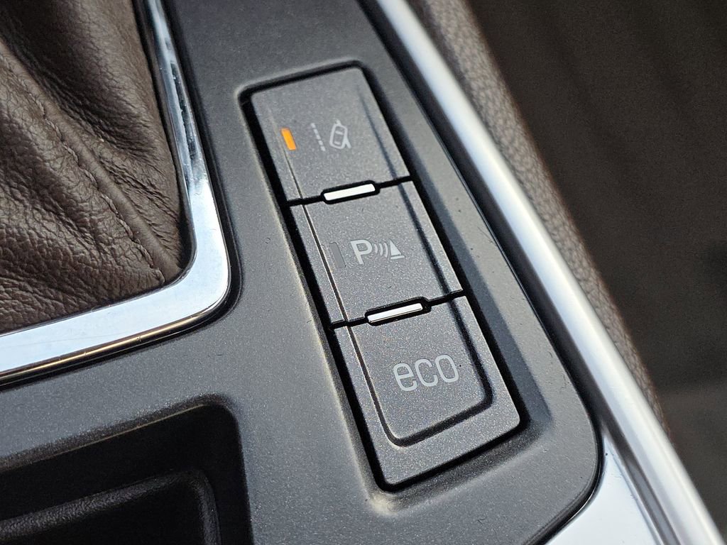 Used 2015 Cadillac SRX FWD image 31