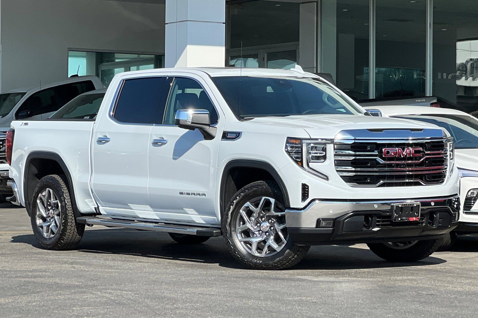 New 2026 GMC Sierra 1500 SLT w/ SLT Premium Plus Package AWD/4WD image 2