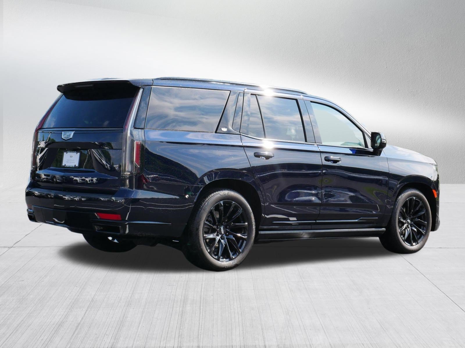 Certified 2024 Cadillac Escalade Sport Platinum w/ LPO, ONYX Package AWD/4WD image 5