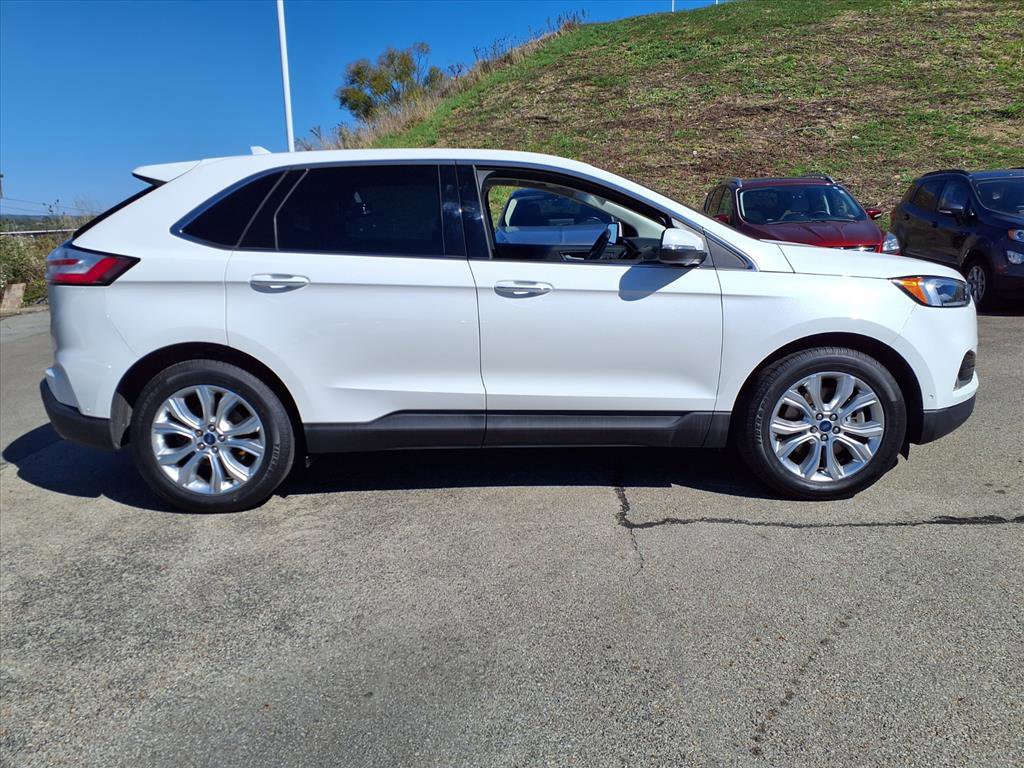 Used 2020 Ford Edge Titanium w/ Equipment Group 301A image 2