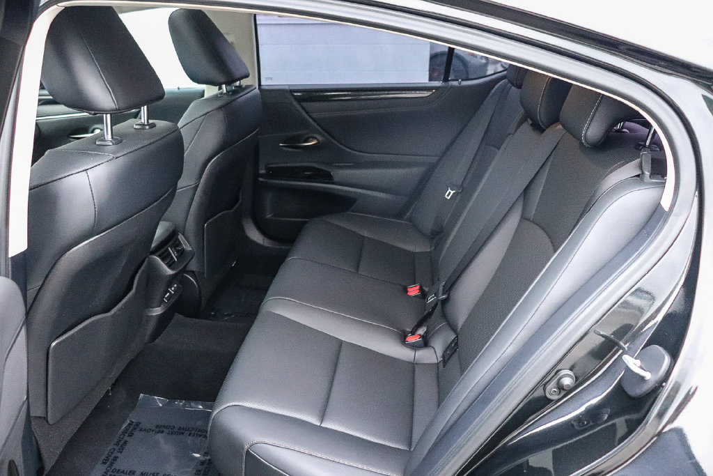 Used 2024 Lexus ES 350 FWD image 21