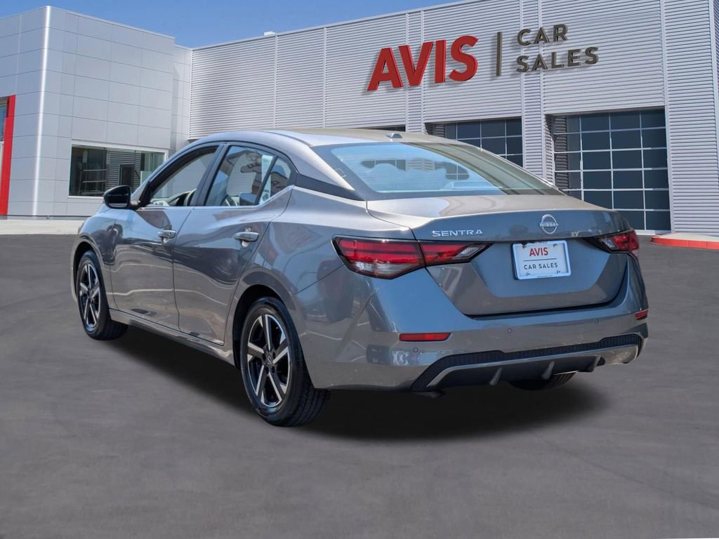 Used 2025 Nissan Sentra SV FWD image 9