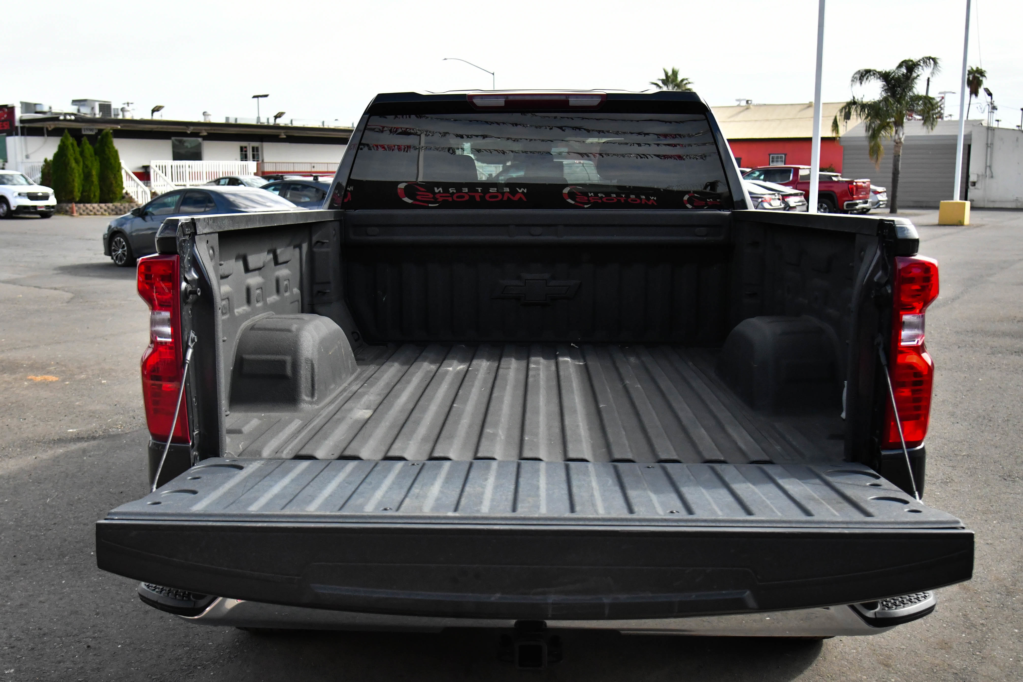 Used 2024 Chevrolet Silverado 1500 LT w/ Protection Package image 39