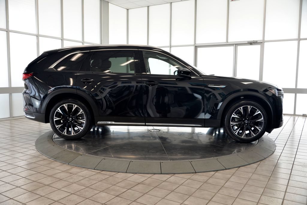 Certified 2024 MAZDA CX-90 Plug-In Hybrid w/ Premium Pkg AWD/4WD image 9