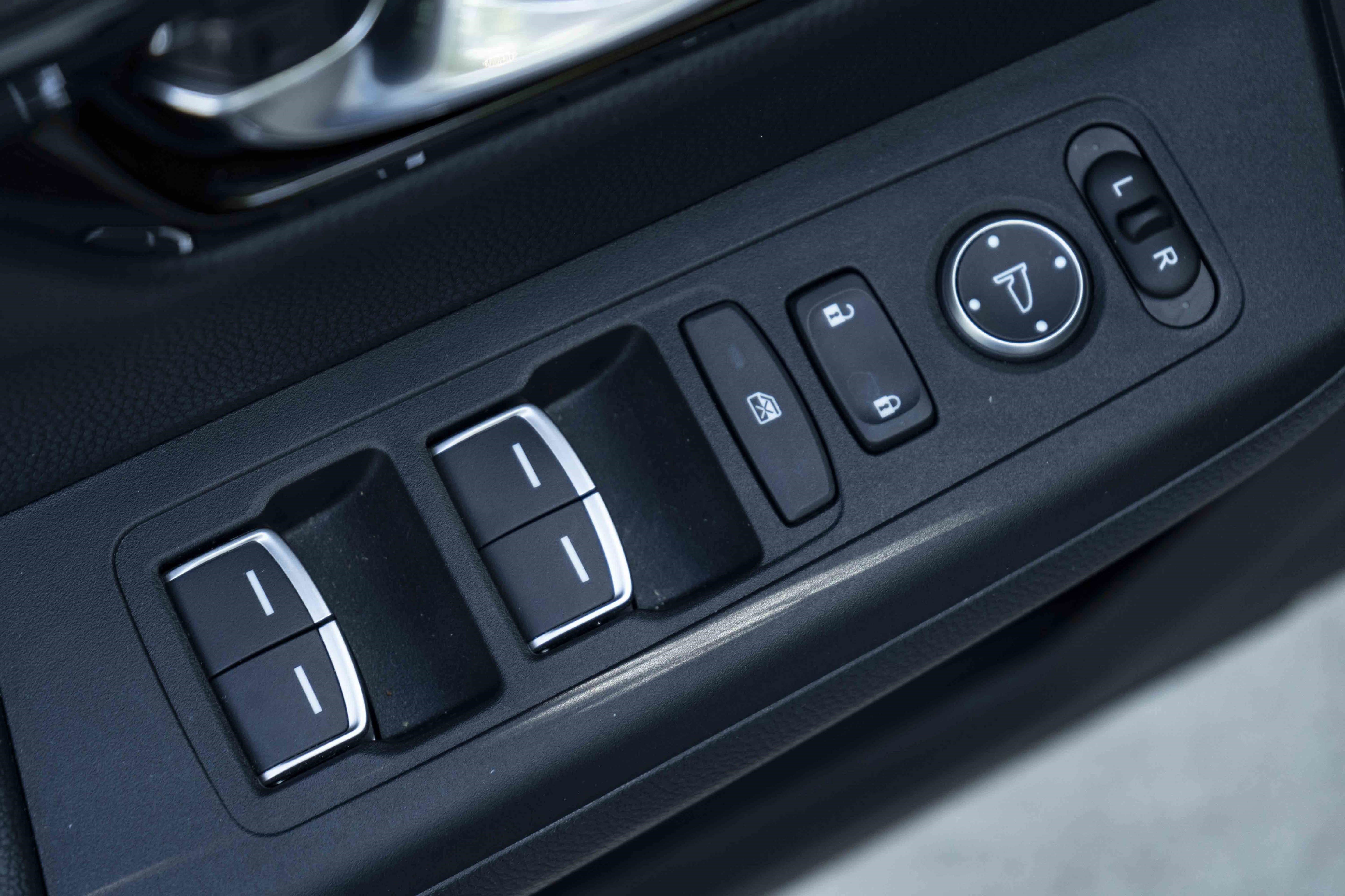 Used 2026 Honda CR-V EX-L image 38