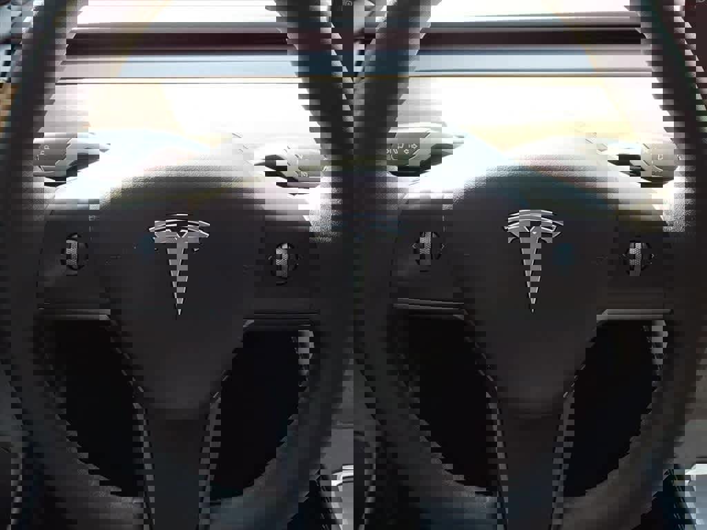 Used 2022 Tesla Model 3 Long Range image 18