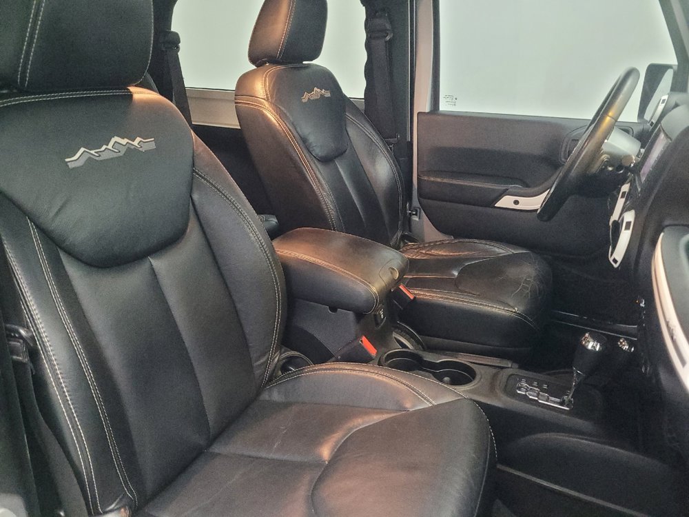 Used 2014 Jeep Wrangler Polar Edition image 21