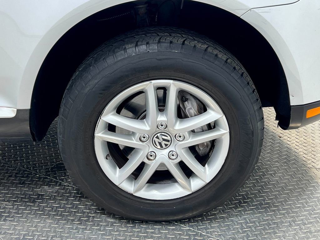 Used 2008 Volkswagen Touareg V6 AWD/4WD image 37