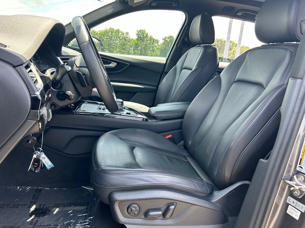 Used 2019 Audi Q7 3.0T Premium AWD/4WD image 12