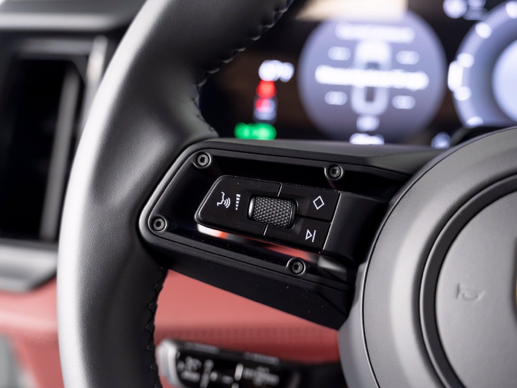 New 2026 Porsche Cayenne S AWD/4WD image 37