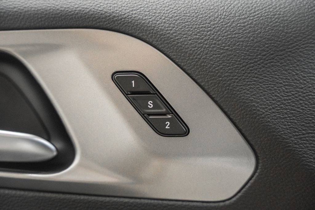 New 2026 Chrysler Pacifica Select image 40