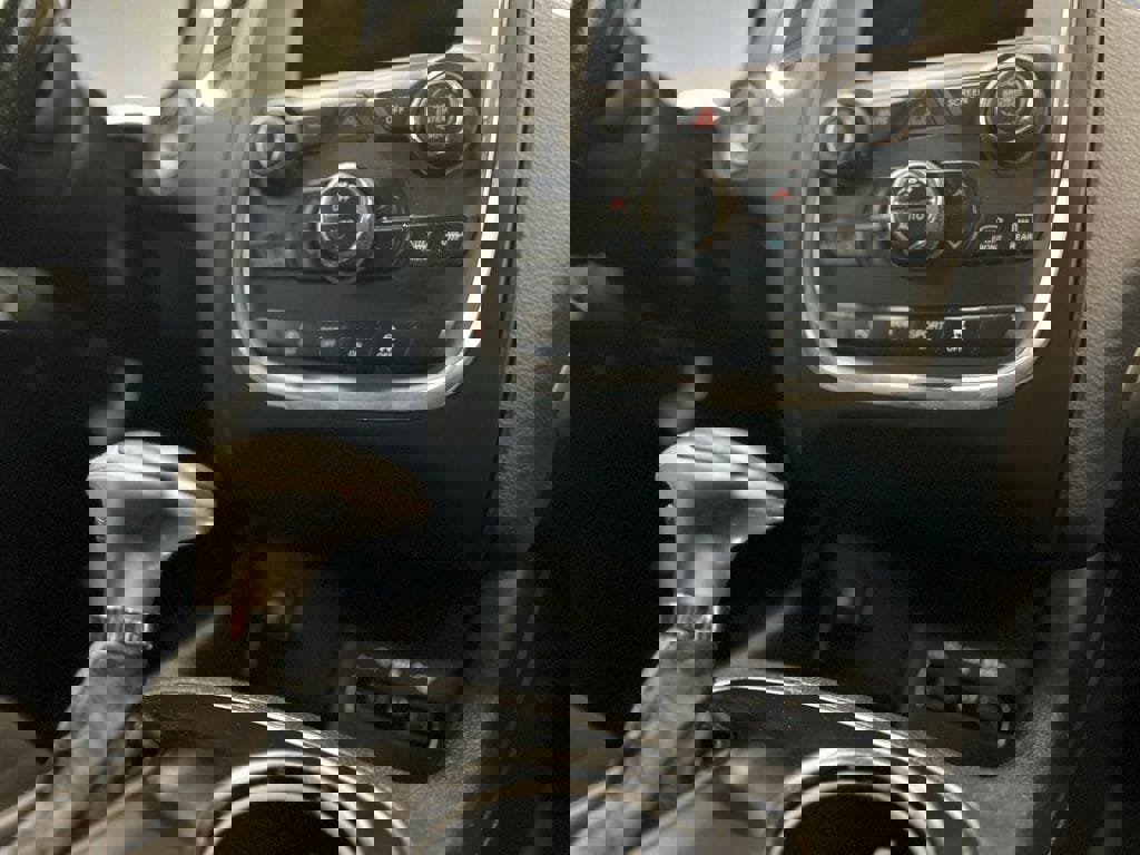 Used 2018 Dodge Durango SXT w/ 3rd Row Seating Group image 15