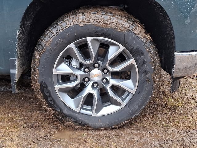 Used 2026 Chevrolet Silverado 1500 LT AWD/4WD image 24