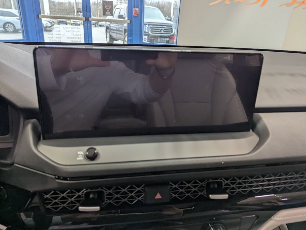 New 2025 Honda Accord EX-L image 12