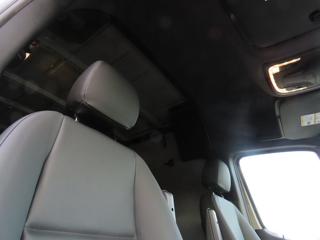 Used 2025 Mercedes-Benz Sprinter 2500 image 20