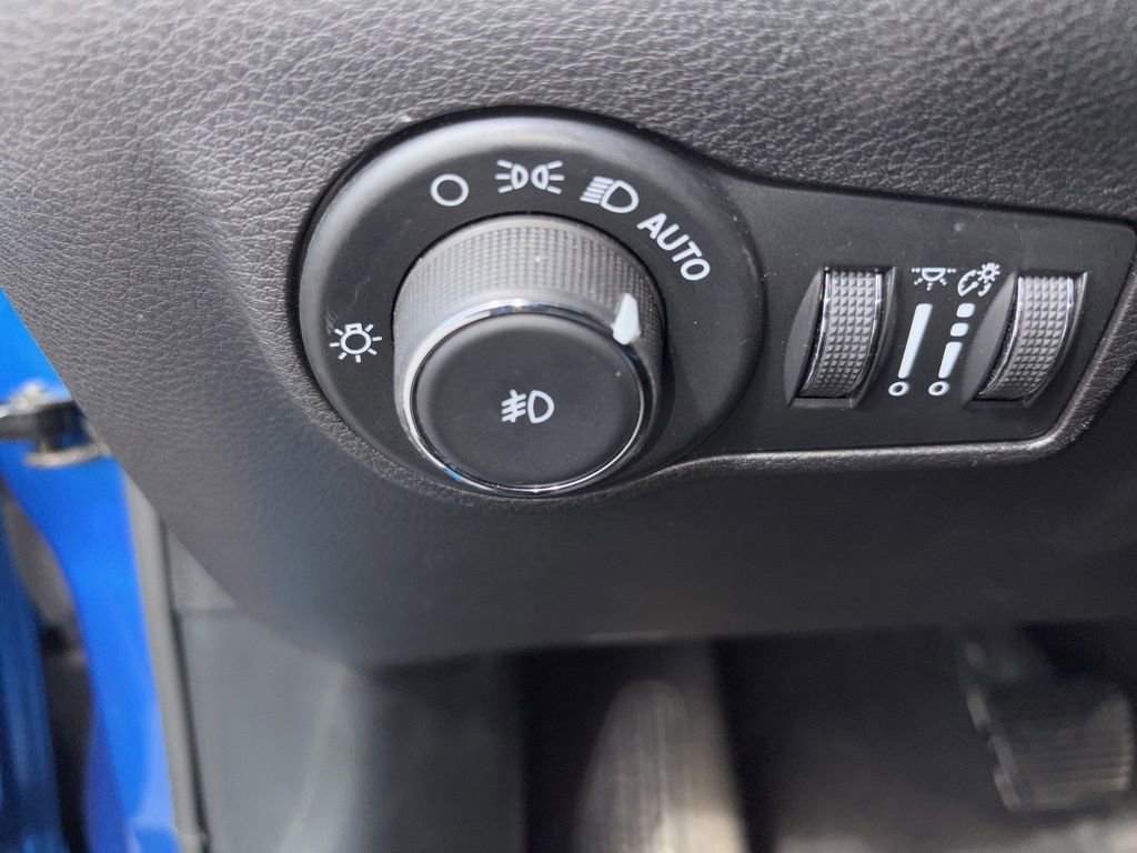 Used 2025 Jeep Compass Limited AWD/4WD image 24