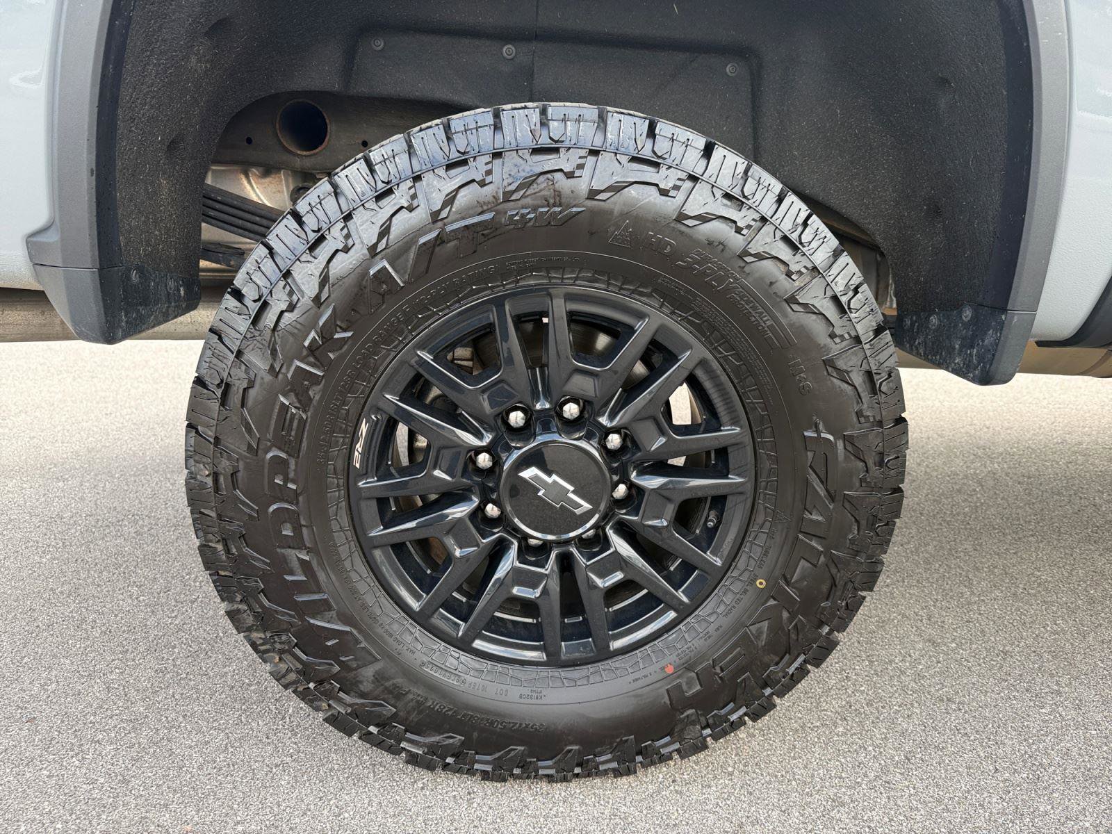 Used 2024 Chevrolet Silverado 2500 ZR2 AWD/4WD image 30