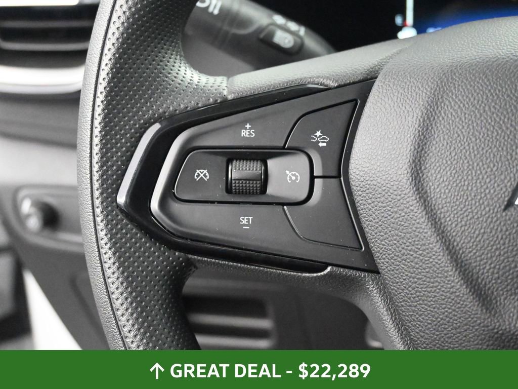 Used 2025 Chevrolet TrailBlazer LT w/ Driver Confidence Package image 32