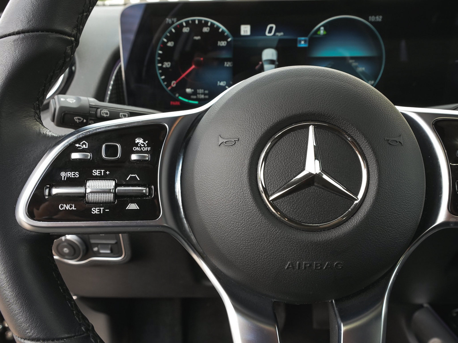 Used 2023 Mercedes-Benz EQB 300 4MATIC w/ Pinnacle Package image 21