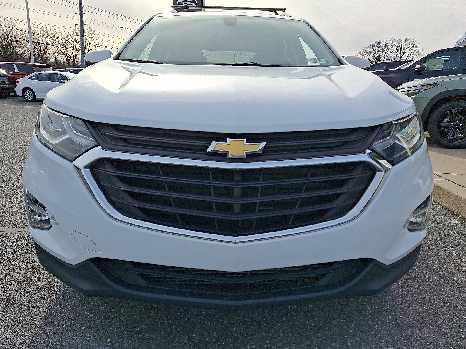 Used 2018 Chevrolet Equinox LT image 2