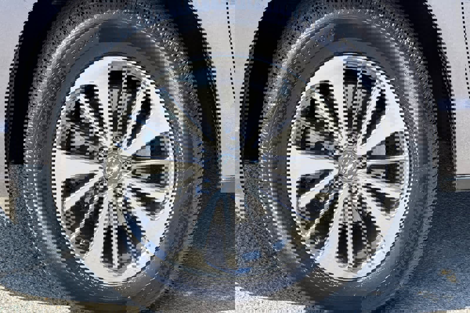 Certified 2017 Acura RDX AWD w/ Advance Package image 26