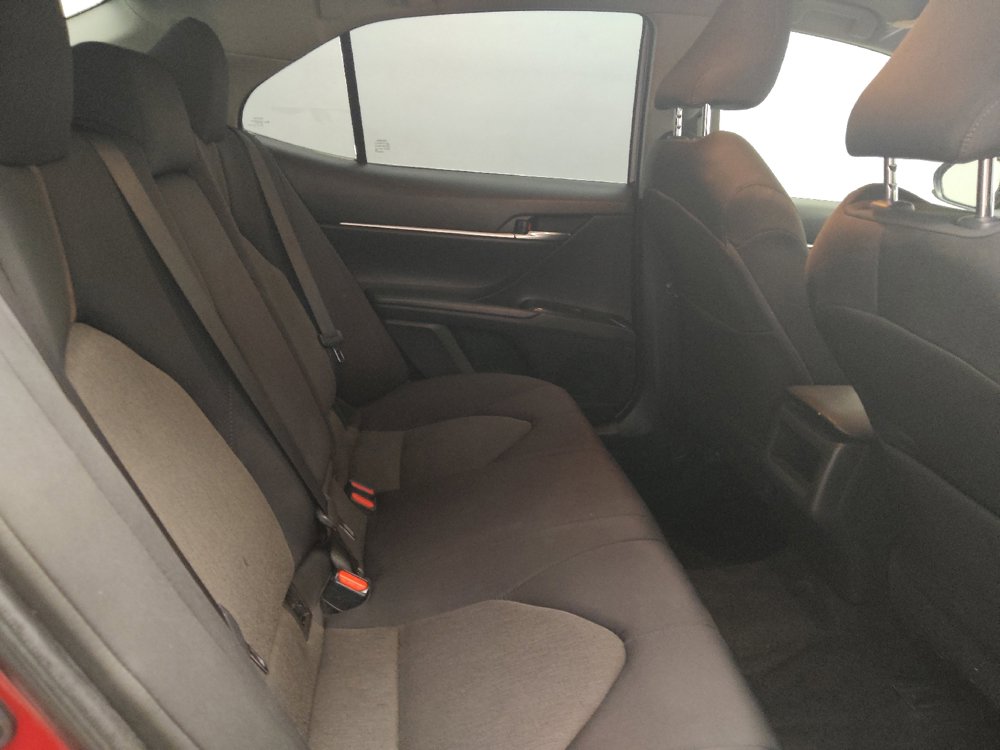 Used 2020 Toyota Camry LE FWD image 19