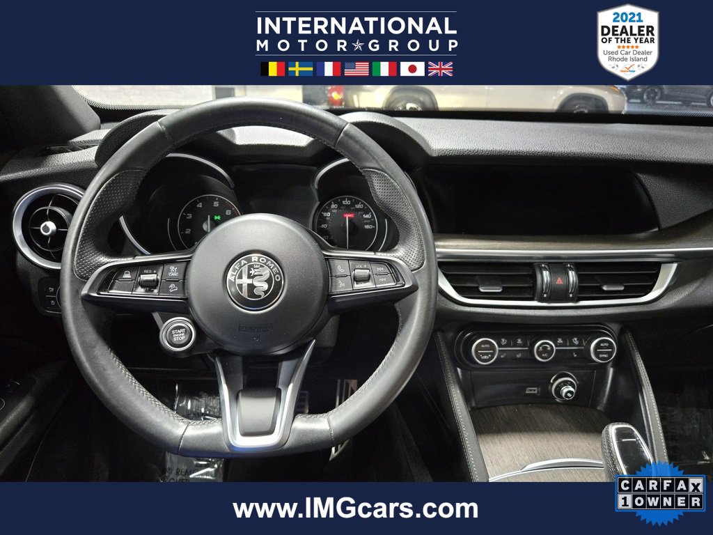Used 2022 Alfa Romeo Stelvio Ti image 18