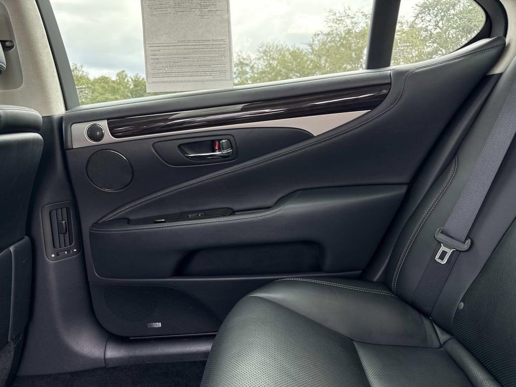 Used 2015 Lexus LS 460 L image 15