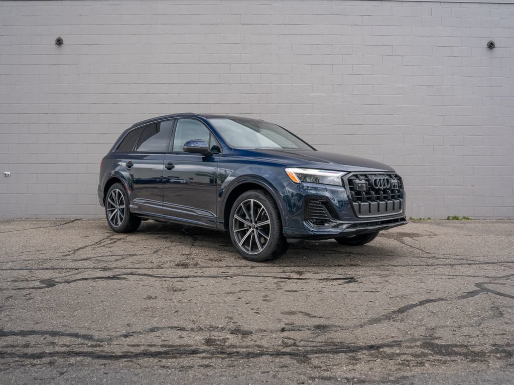 Certified 2025 Audi Q7 2.0T Premium Plus w/ Premium Plus Package AWD/4WD image 9