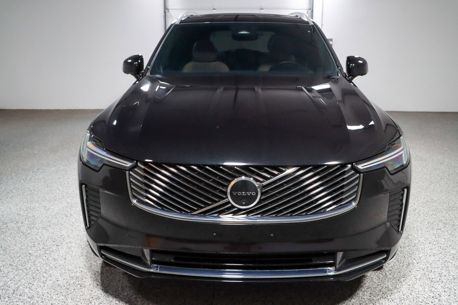 Used 2025 Volvo XC90 B6 Plus AWD/4WD image 4
