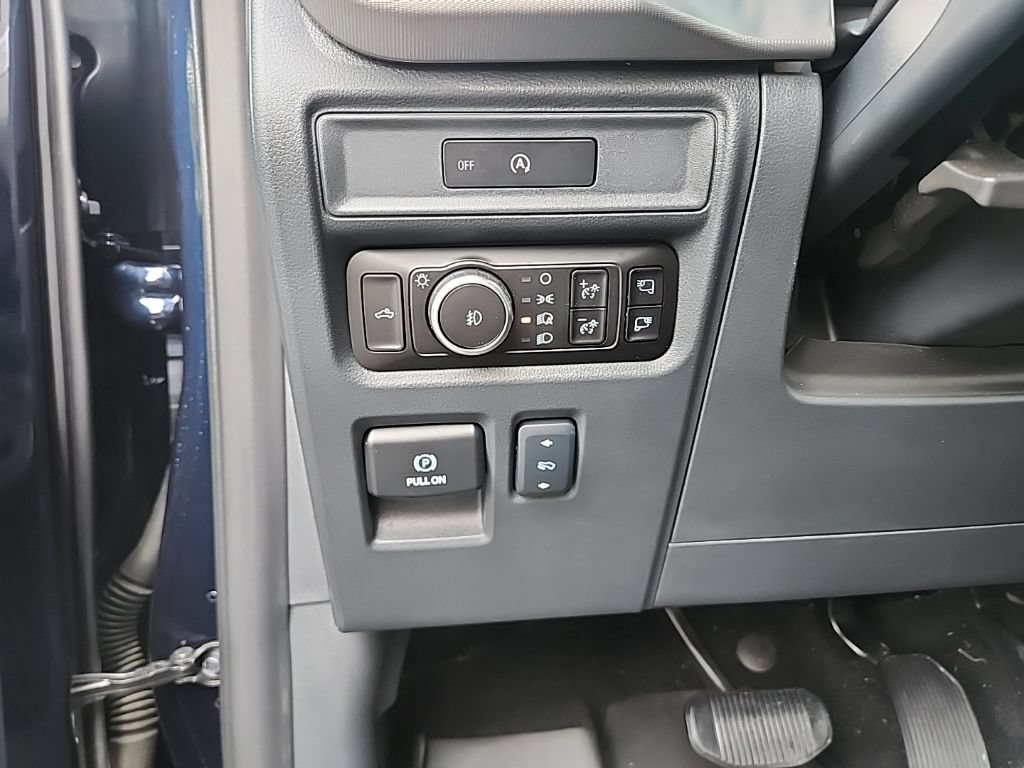 Used 2025 Ford F150 Lariat w/ Equipment Group 501A Mid AWD/4WD image 26