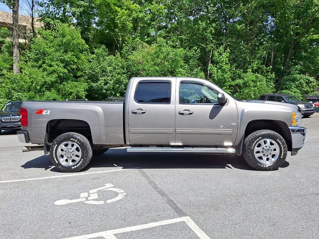 Used 2013 Chevrolet Silverado 2500 LTZ w/ LTZ Plus Package AWD/4WD image 9