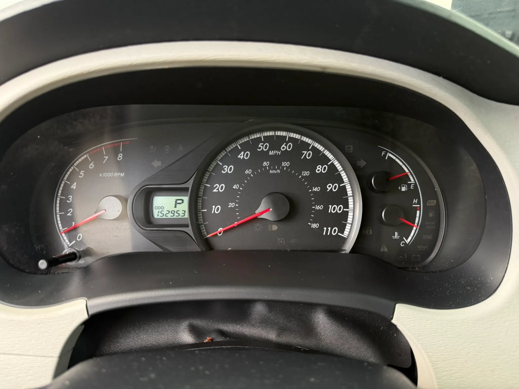 Used 2012 Toyota Sienna LE FWD image 31