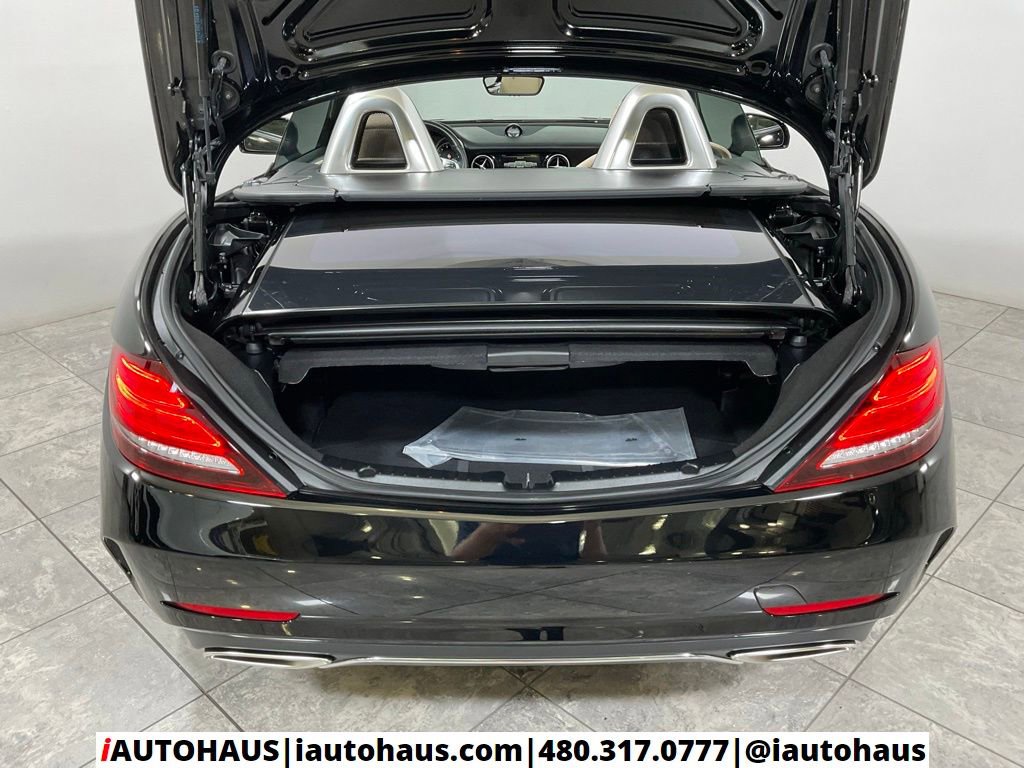 Used 2019 Mercedes-Benz SLC 300 w/ Premium Package image 10