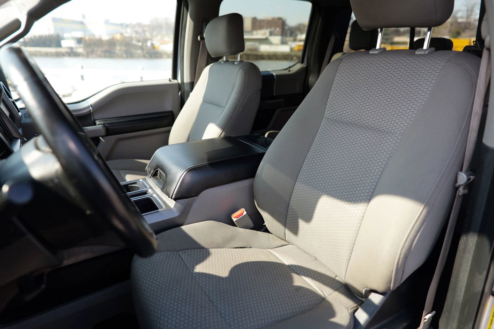 Used 2017 Ford F150 XLT w/ Equipment Group 302A Luxury image 17