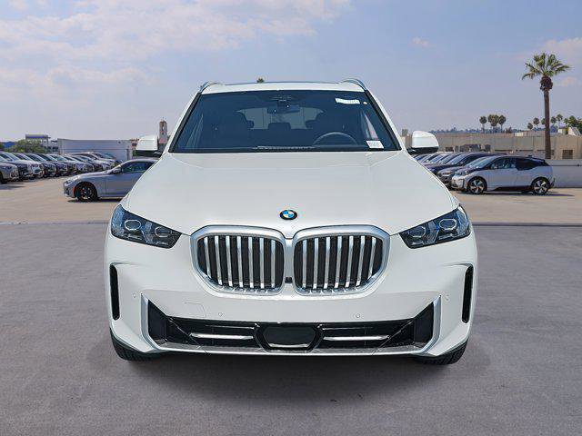 New 2026 BMW X5 xDrive40i image 2