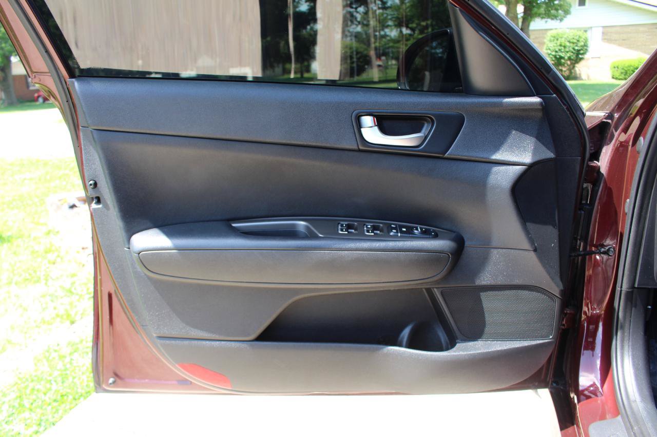 Used 2019 Kia Optima LX w/ LX Premium Package FWD image 12
