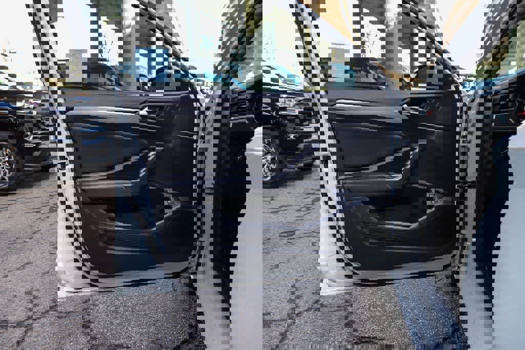 Used 2021 Volkswagen Jetta R-Line image 22