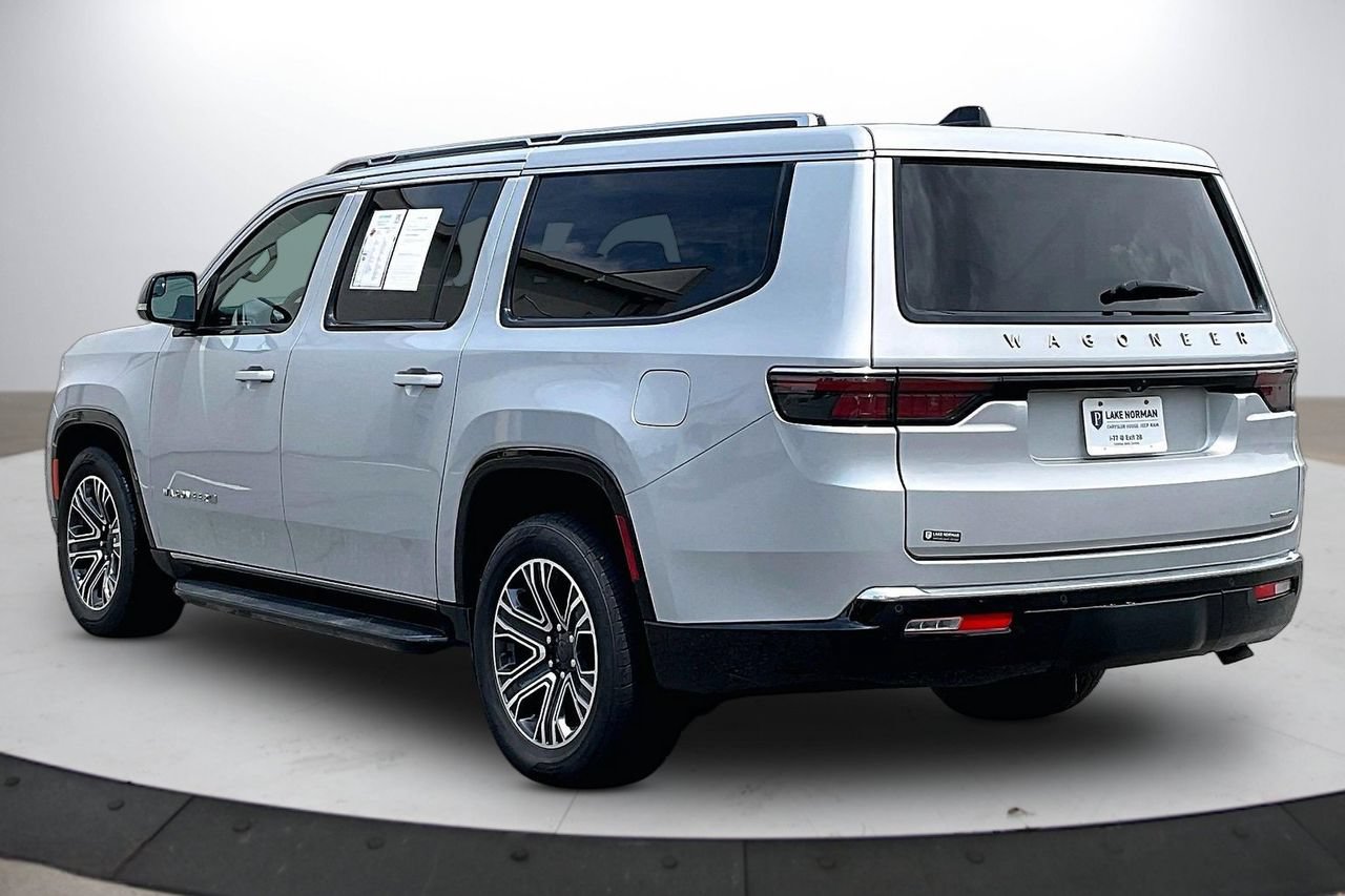 Certified 2024 Jeep Wagoneer L Series II w/ Flexible Seating Group AWD/4WD image 7