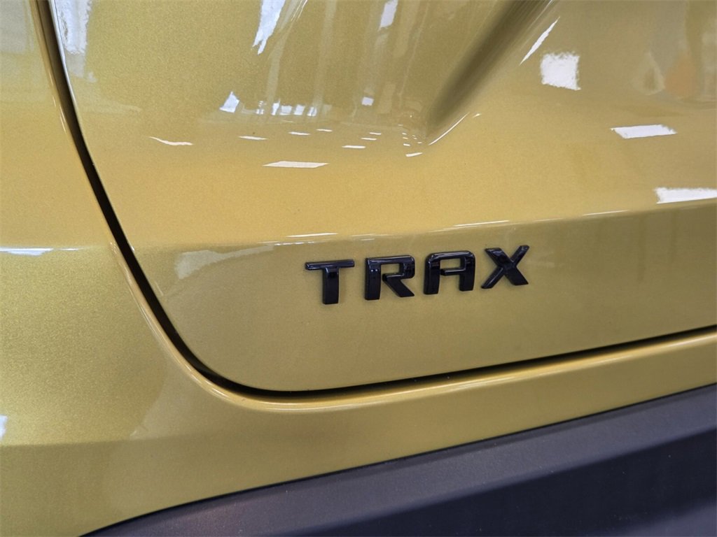 Certified 2024 Chevrolet Trax RS w/ Sunroof Package image 12