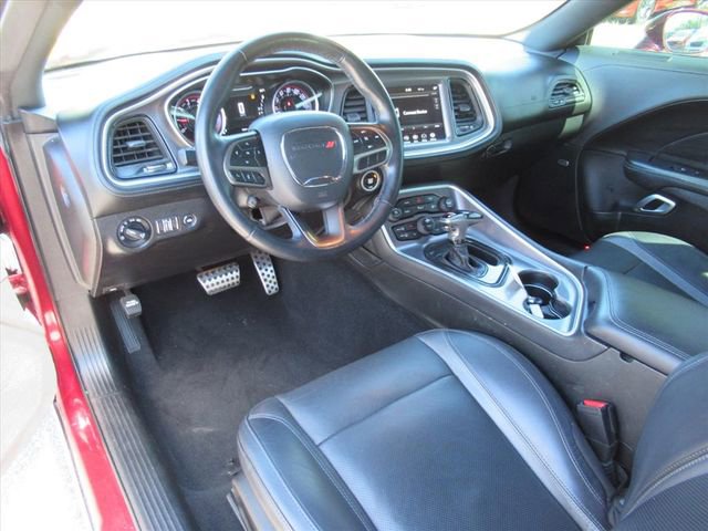 Used 2020 Dodge Challenger SXT w/ Plus Package image 13