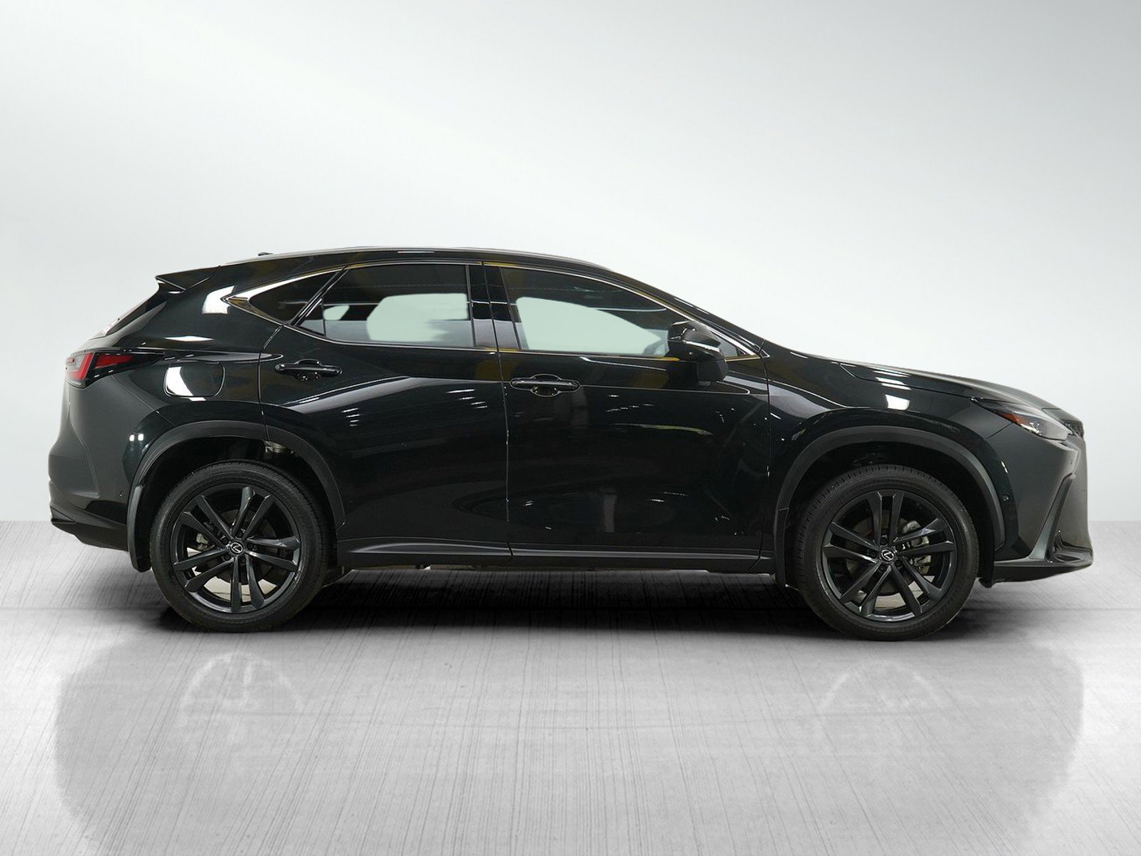 Used 2025 Lexus NX 450h+ AWD w/ Luxury Package image 6