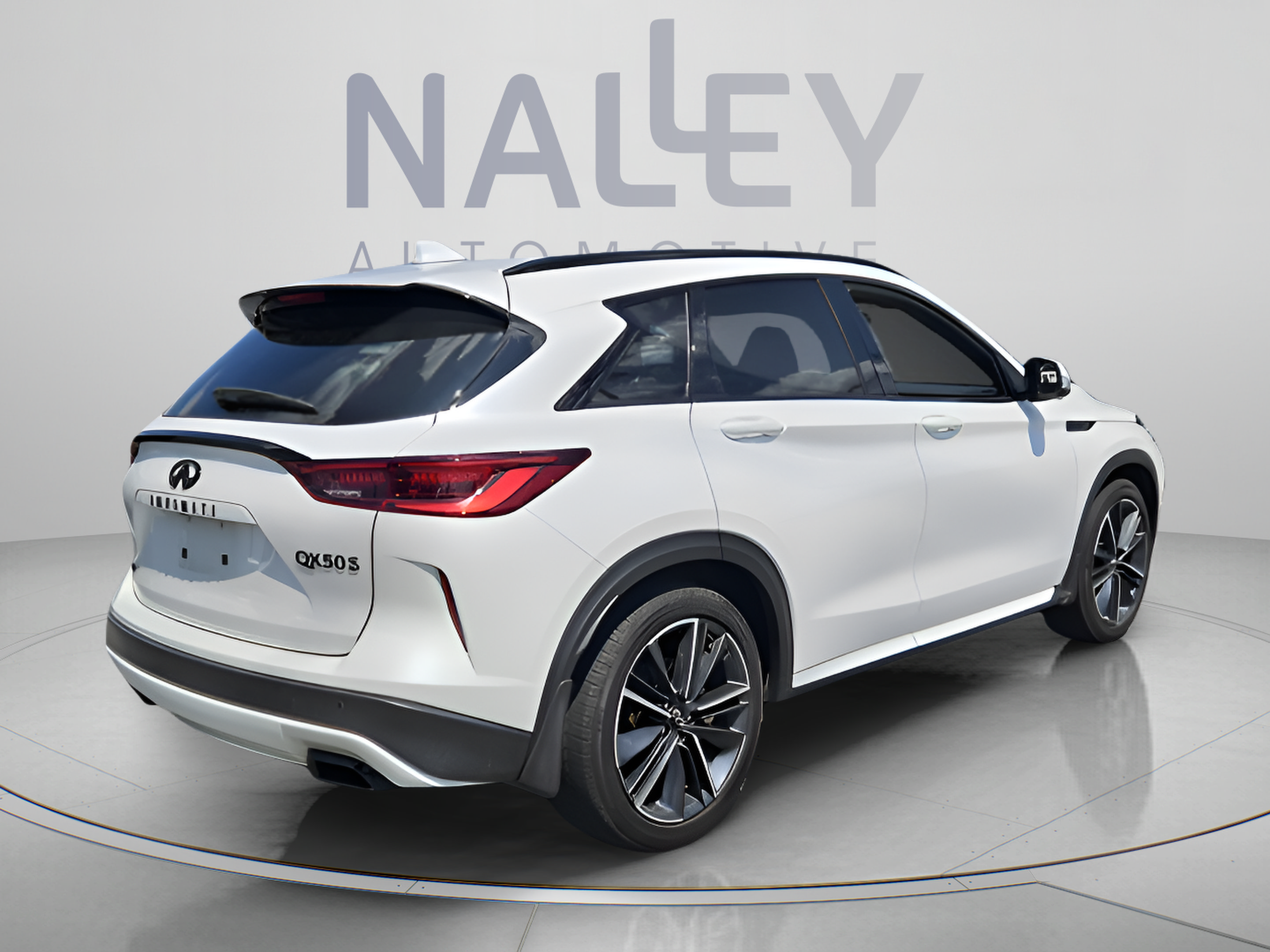 Used 2025 INFINITI QX50 Sport AWD/4WD image 5