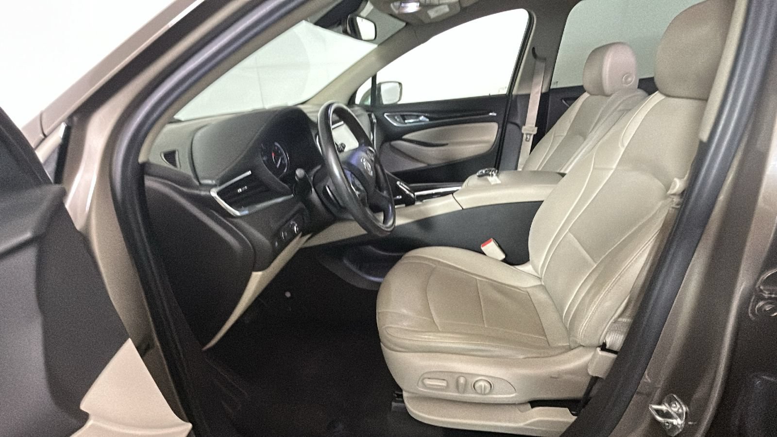 Used 2020 Buick Enclave Essence w/ LPO, Floor Liner Package FWD image 14